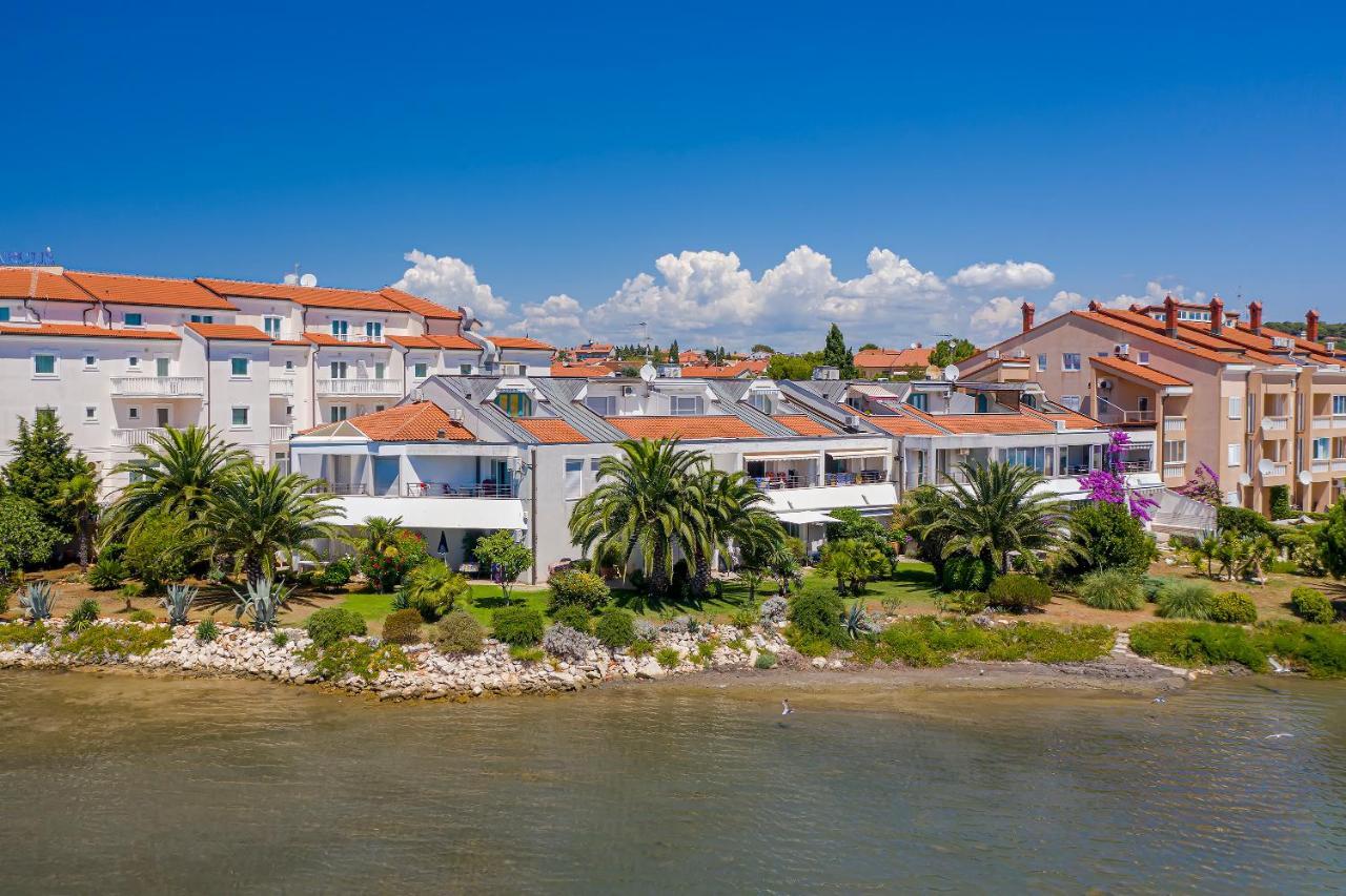 Apartments Villa Ana Medulin Exteriör bild