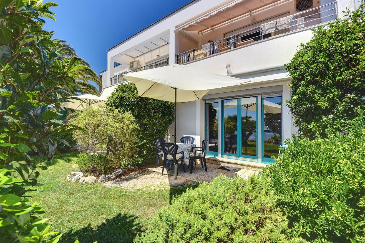 Apartments Villa Ana Medulin Exteriör bild